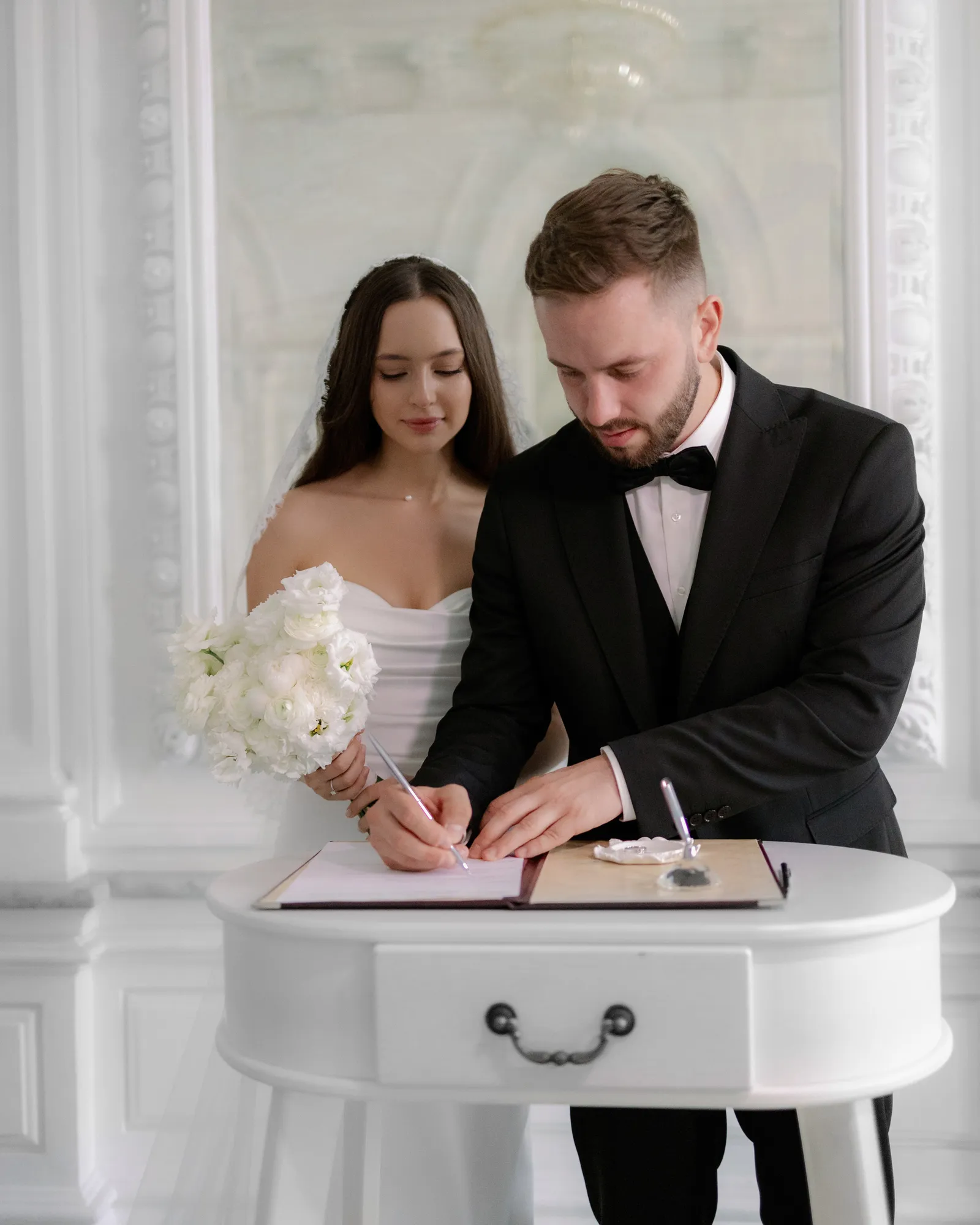 Спиридоновский ЗАГС: кадр 5 из полной свадебной серии